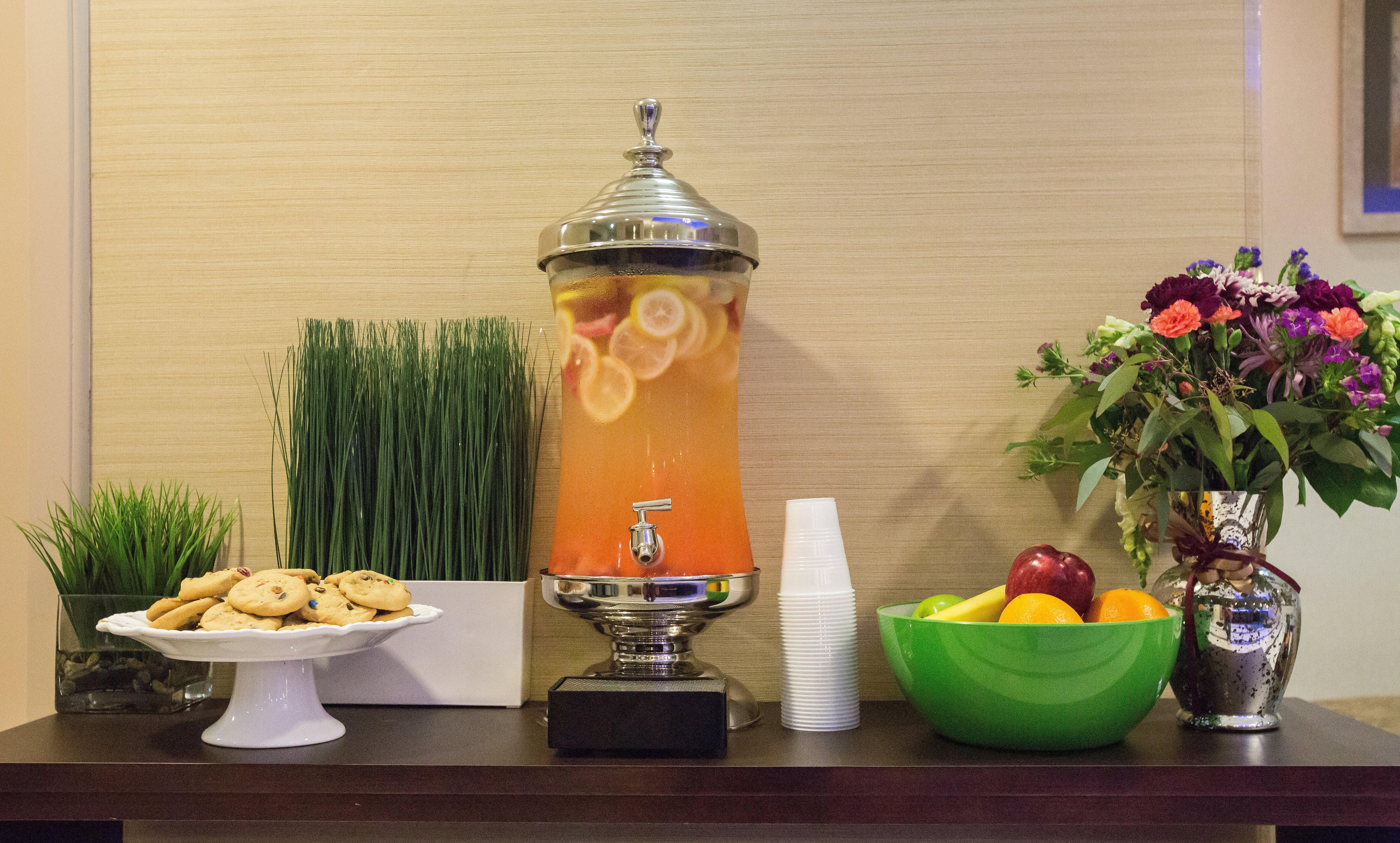 Holiday Inn Express Benicia By Ihg Exterior photo