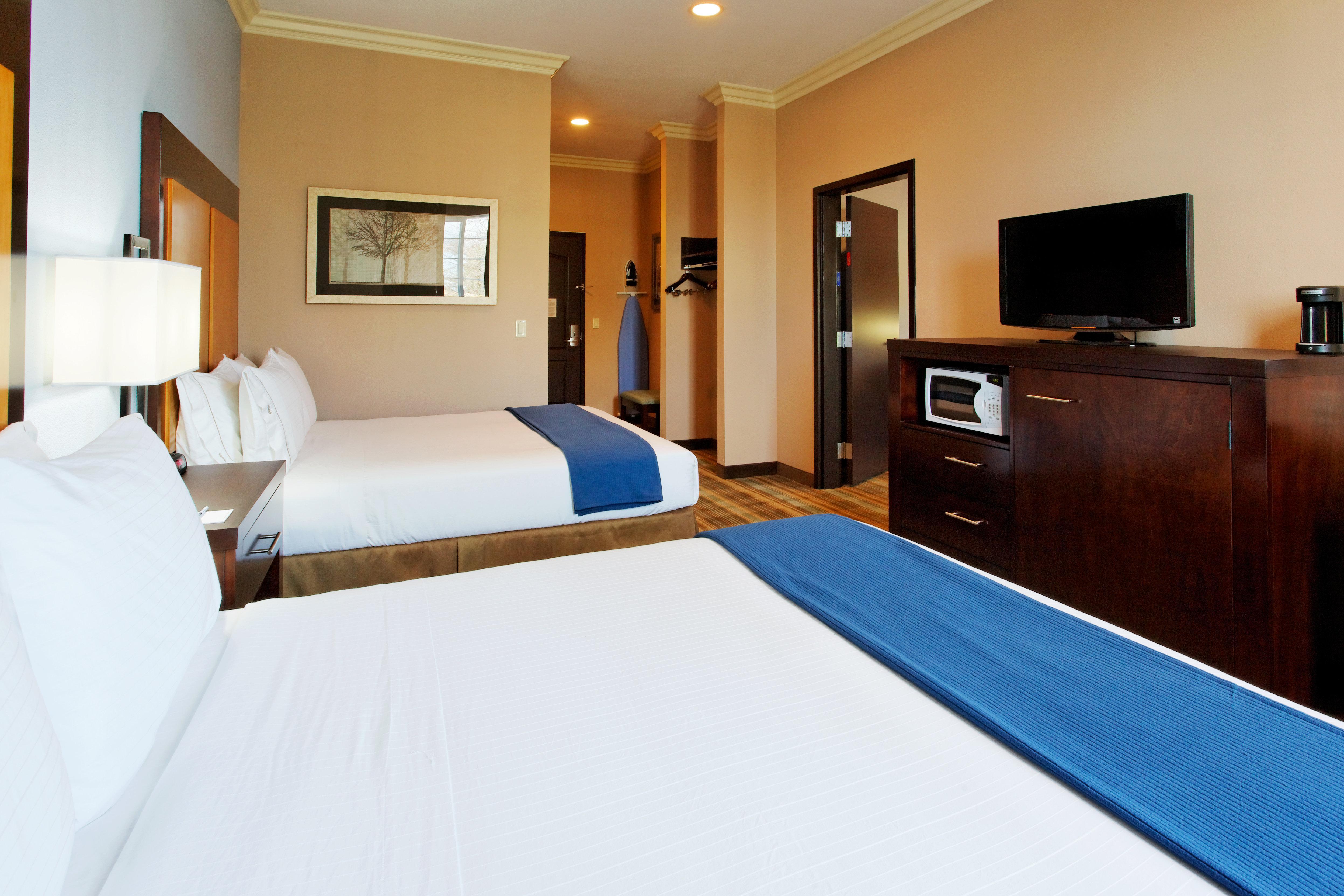 Holiday Inn Express Benicia By Ihg Exterior photo