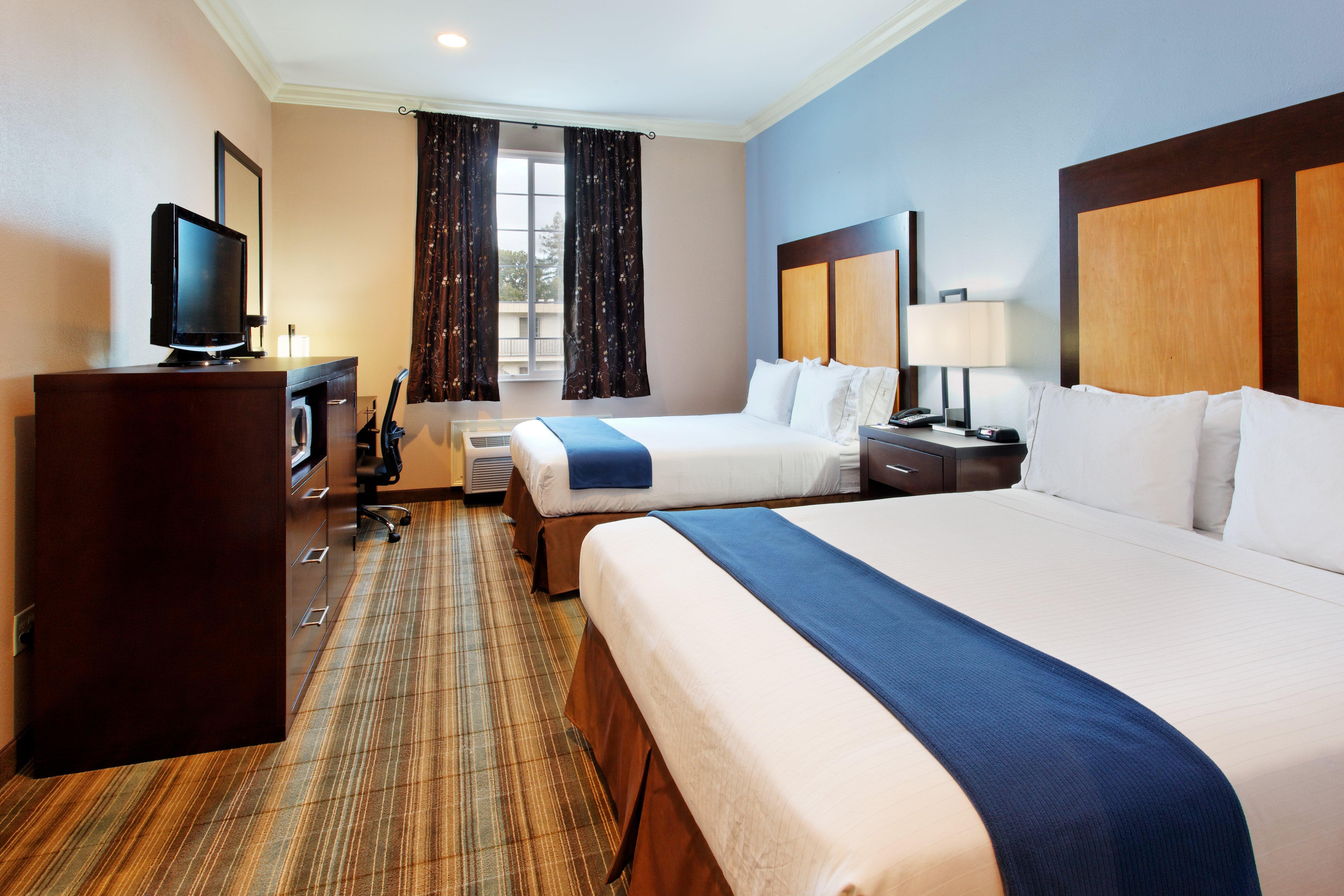 Holiday Inn Express Benicia By Ihg Exterior photo