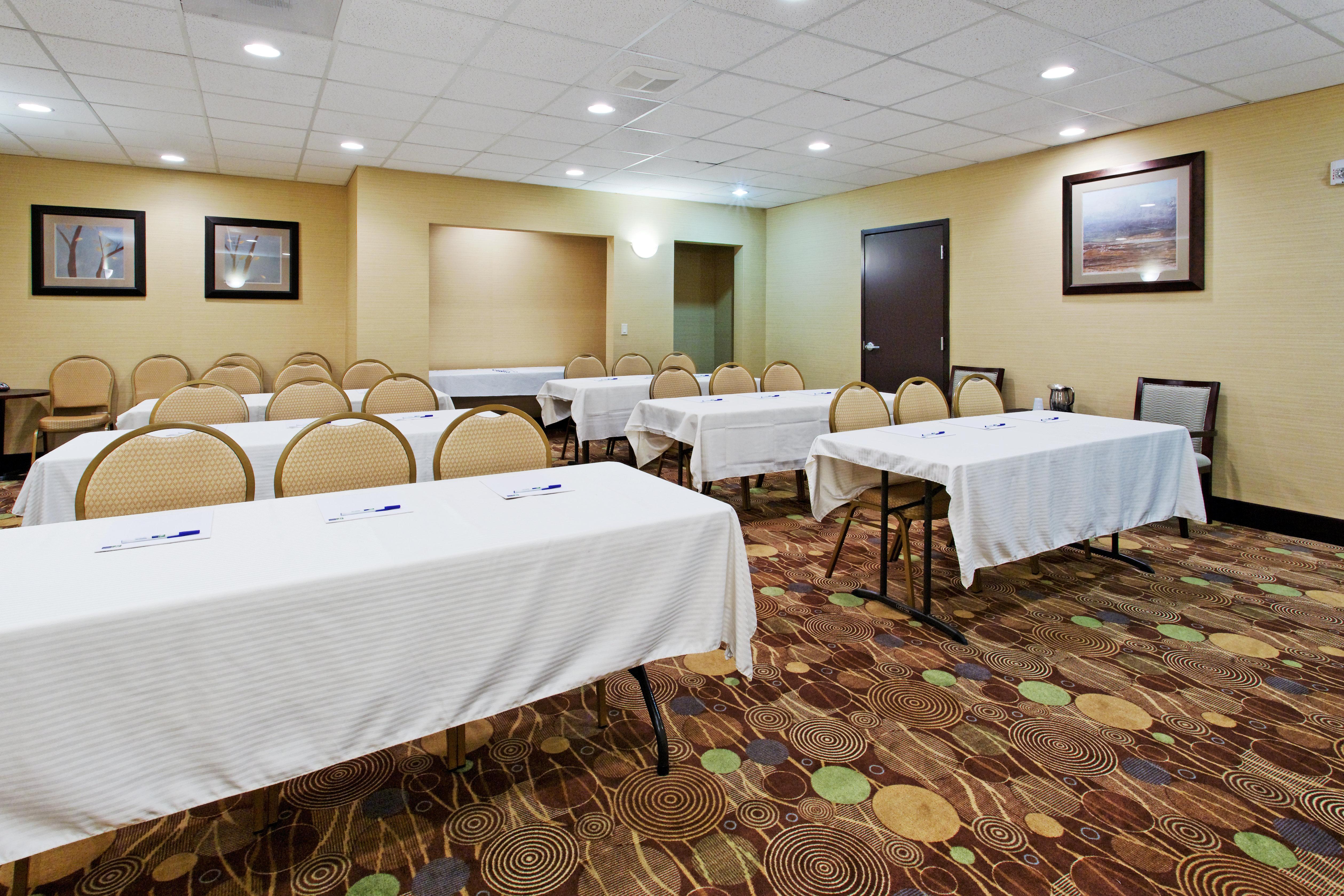 Holiday Inn Express Benicia By Ihg Exterior photo