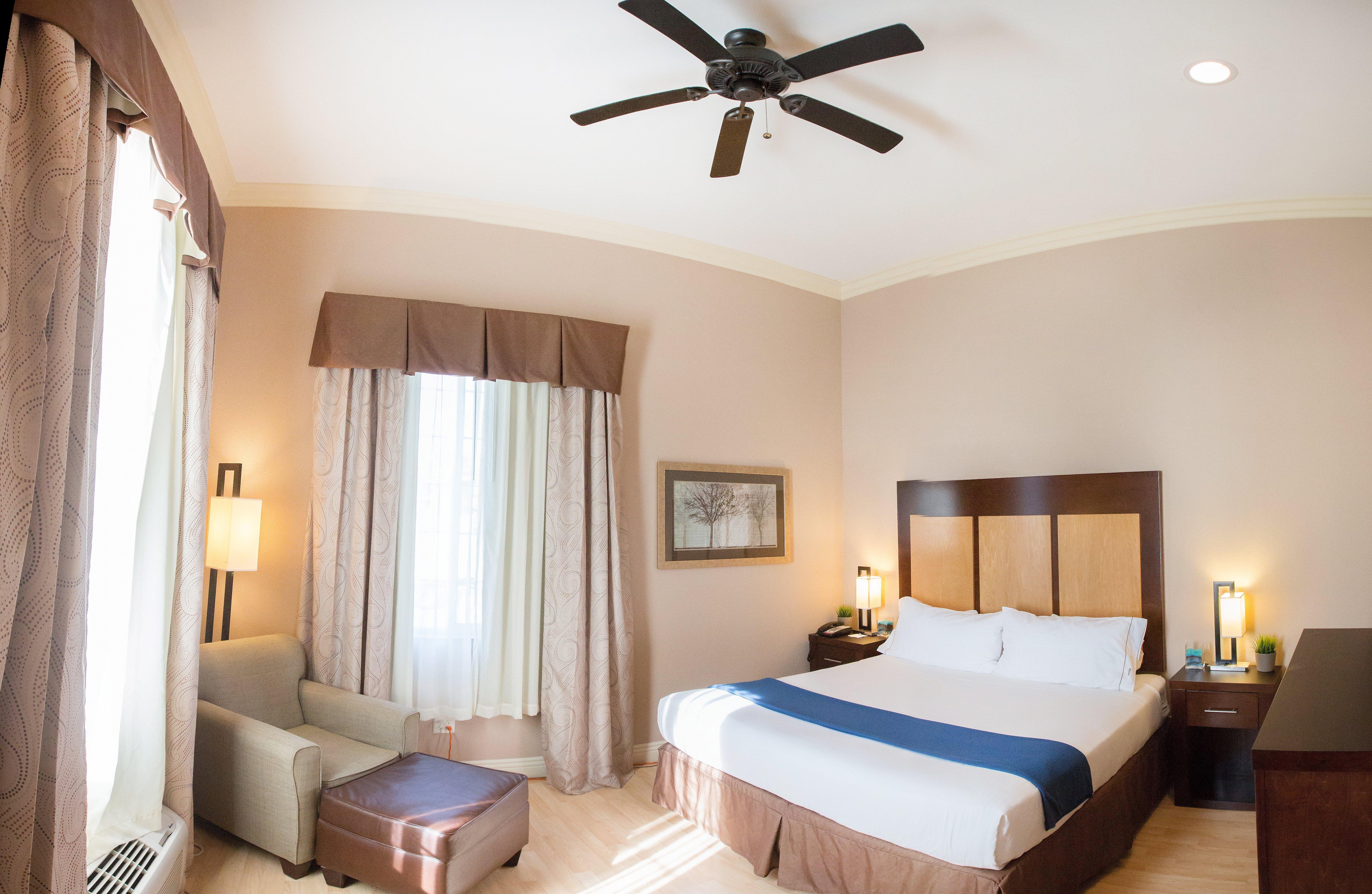 Holiday Inn Express Benicia By Ihg Exterior photo